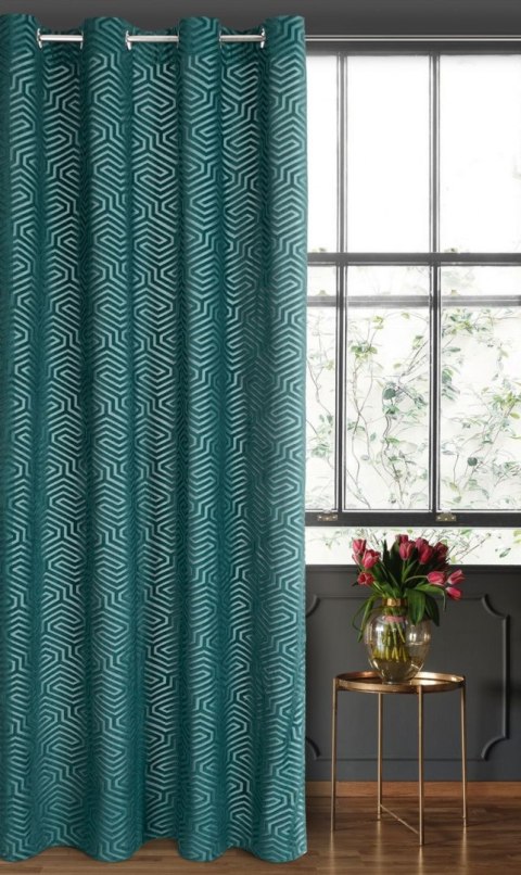 Zasłona 140x250 Inga turkusowa ciemna gotowa na przelotkach welurowa z żakardowym geometrycznym wzorem Pierre Cardin Zasłona 140x250 Inga turkusowa ciemna gotowa na przelotkach welurowa z żakardowym geometrycznym wzorem Pierre Cardin