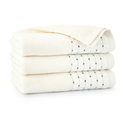 Ręcznik Oscar AB 50x100 kremowy frotte 500 g/m2 Zwoltex 22 Ręcznik Oscar AB 50x100 kremowy frotte 500 g/m2 Zwoltex 22