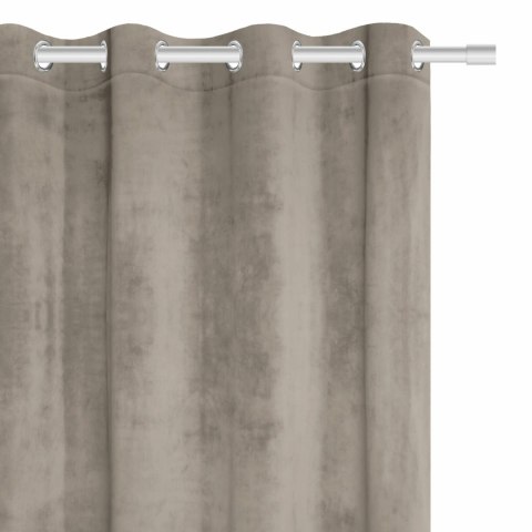 Zasłona gotowa 140x250 beżowa ciemna welurowa na przelotkach soft Velvet do salonu I2 Zasłona gotowa 140x250 beżowa ciemna welurowa na przelotkach soft Velvet do salonu I2