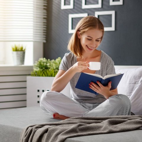 Prześcieradło frotte z gumką 140x200 białe 170 g/m2 na materac 20 cm Prześcieradło frotte z gumką 140x200 białe 170 g/m2 na materac 20 cm