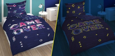 Pościel świecąca w ciemności 160x200 Game Over dla gracza granatowa różowa młodzieżowa 3678A Fluo 0322 Pościel świecąca w ciemności 160x200 Game Over dla gracza granatowa różowa młodzieżowa 3678A Fluo 0322
