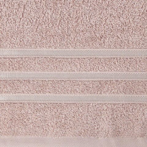 Komplet ręczników 2 szt Loca pudrowy różowy upominkowy frotte 480g/m2 Eurofirany Komplet ręczników 2 szt Loca pudrowy różowy upominkowy frotte 480g/m2 Eurofirany
