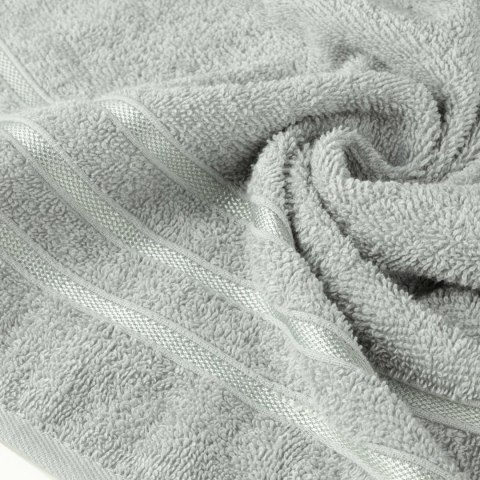 Komplet ręczników 2 szt Loca srebrny upominkowy frotte 480g/m2 Eurofirany Komplet ręczników 2 szt Loca srebrny upominkowy frotte 480g/m2 Eurofirany