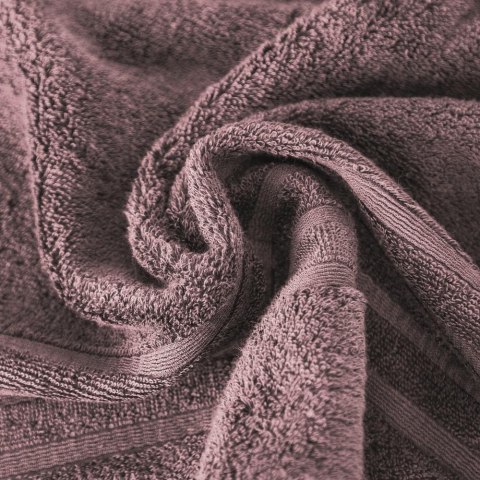 Ręcznik Lavin 70x140 różowy pudrowy frotte 500g/m2 Eurofirany Ręcznik Lavin 70x140 różowy pudrowy frotte 500g/m2 Eurofirany