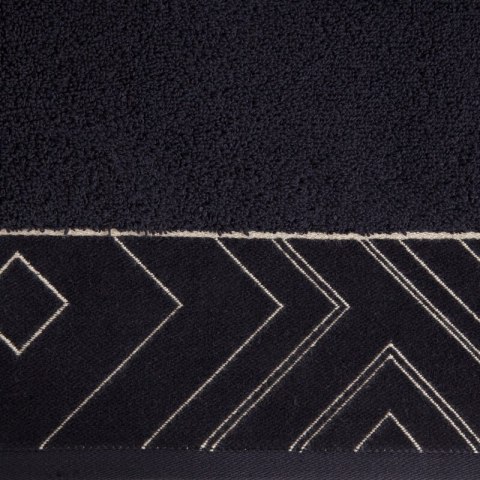 Ręcznik 70x140 Victoria 9 czarny złoty geometria 500g/2 frotte Limited Collection Eurofirany Ręcznik 70x140 Victoria 9 czarny złoty geometria 500g/2 frotte Limited Collection Eurofirany