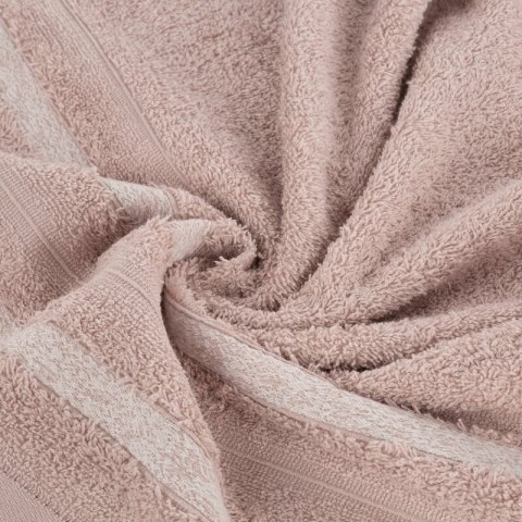 Ręcznik Fargo 50x90 pudrowy frotte 500 g/m2 Eurofirany Ręcznik Fargo 50x90 pudrowy frotte 500 g/m2 Eurofirany