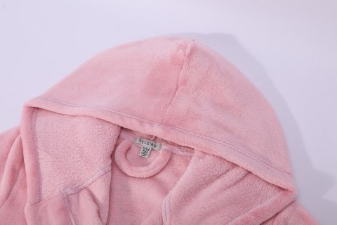 Szlafrok z kapturem Carlo 2XL/3XL pudrowy różowy z mikrofibry Szlafrok z kapturem Carlo 2XL/3XL pudrowy różowy z mikrofibry