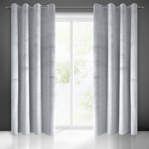 Zasłona 140x250 srebrna jasna welurowa gotowa na przelotkach Pierre Cardin 1 Zasłona 140x250 srebrna jasna welurowa gotowa na przelotkach Pierre Cardin 1