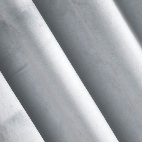 Zasłona 140x250 srebrna jasna welurowa gotowa na przelotkach Pierre Cardin 1 Zasłona 140x250 srebrna jasna welurowa gotowa na przelotkach Pierre Cardin 1