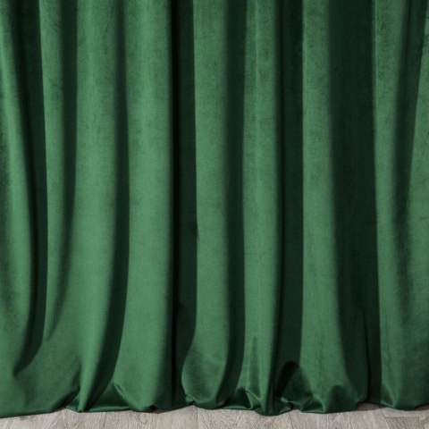 Zasłona 140x300 zielona ciemna welurowa gotowa na taśmie Pierre Cardin 1 Zasłona 140x300 zielona ciemna welurowa gotowa na taśmie Pierre Cardin 1