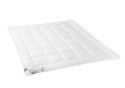 Kołdra antyalergiczna 180x200 Mikrofibra całoroczna 1300g biała AMZ Kołdra antyalergiczna 180x200 Mikrofibra całoroczna 1300g biała AMZ