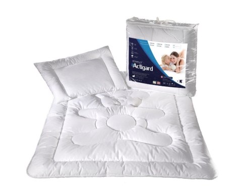 Kołdra dla dzieci 100x135 poduszka 40x60 Actigard 0,60 kg+0,20 kg biała 100% bawełna wykończona substancją antybakteryjną Actiga Kołdra dla dzieci 100x135 poduszka 40x60 Actigard 0,60 kg+0,20 kg biała 100% bawełna wykończona substancją antybakteryjną Actiga