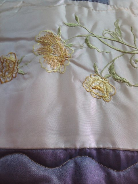 Narzuta dekoracyjna 220x240 + 2 poszewki wzór 1033 stalowo-kremowa Narzuta dekoracyjna 220x240 + 2 poszewki wzór 1033 stalowo-kremowa