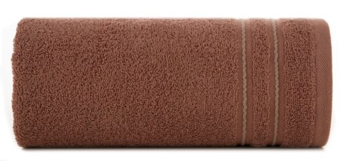 Ręcznik Emina 70x140 ceglasty zdobiony stebnowaną bordiurą 500 g/m2 Eurofirany Ręcznik Emina 70x140 ceglasty zdobiony stebnowaną bordiurą 500 g/m2 Eurofirany
