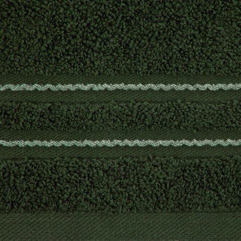 Ręcznik Emina 70x140 zielony zdobiony stebnowaną bordiurą 500 g/m2 Eurofirany Ręcznik Emina 70x140 zielony zdobiony stebnowaną bordiurą 500 g/m2 Eurofirany