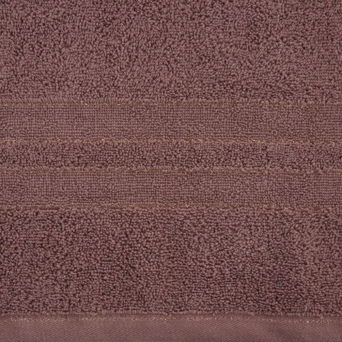 Ręcznik Gala 70x140 brązowy jasny zdobiony błyszczącą nicią 500 g/m2 Eurofirany Ręcznik Gala 70x140 brązowy jasny zdobiony błyszczącą nicią 500 g/m2 Eurofirany