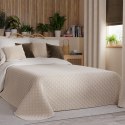 VELVI Narzuta dekoracyjna, rozmiar 170x210cm, kolor 016 kremowy VELVI0/NAP/016/170210/1 VELVI Narzuta dekoracyjna, rozmiar 170x210cm, kolor 016 kremowy VELVI0/NAP/016/170210/1