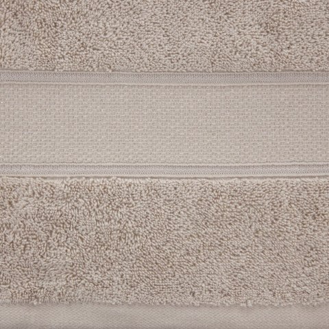 Ręcznik Liana 50x90 beżowy z błyszczącą nicią 500 g/m2 Eurofirany Ręcznik Liana 50x90 beżowy z błyszczącą nicią 500 g/m2 Eurofirany