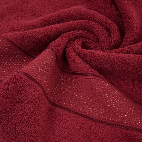 Ręcznik Liana 70x140 bordowy z błyszczącą nicią 500 g/m2 Eurofirany Ręcznik Liana 70x140 bordowy z błyszczącą nicią 500 g/m2 Eurofirany