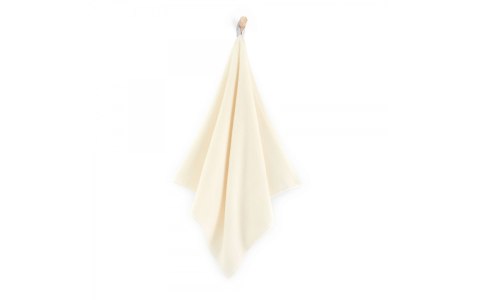 Ręcznik Liczi 2 70x140 kremowy 400 g/m2 Zwoltex 23 Ręcznik Liczi 2 70x140 kremowy 400 g/m2 Zwoltex 23