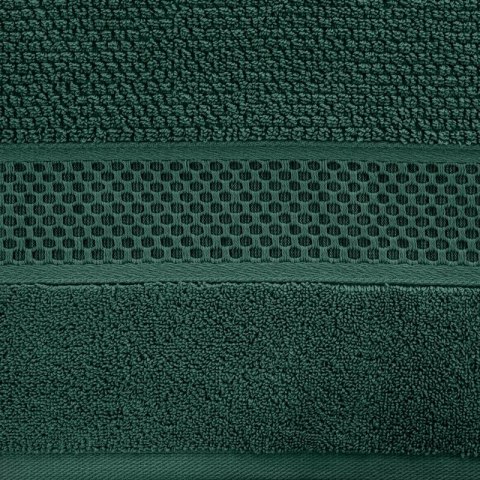 Ręcznik Danny 30x50 zielony ciemny z wytłaczaną bordiurą i błyszczącą nicią 500 g/m2 Eurofirany Ręcznik Danny 30x50 zielony ciemny z wytłaczaną bordiurą i błyszczącą nicią 500 g/m2 Eurofirany