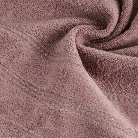 Ręcznik Glory 4 30x50 lilowy z welurową bordiurą i błyszczącą nicią 500 g/m2 Eurofirany Ręcznik Glory 4 30x50 lilowy z welurową bordiurą i błyszczącą nicią 500 g/m2 Eurofirany