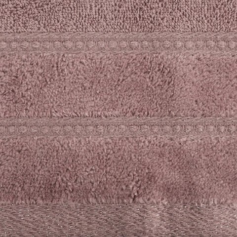 Ręcznik Glory 4 70x140 lilowy z welurową bordiurą i błyszczącą nicią 500 g/m2 Eurofirany Ręcznik Glory 4 70x140 lilowy z welurową bordiurą i błyszczącą nicią 500 g/m2 Eurofirany