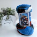 Kocyk z mikrofibry 100x150 Avengers Heroes niebieski czerwony JF23 Kocyk z mikrofibry 100x150 Avengers Heroes niebieski czerwony JF23