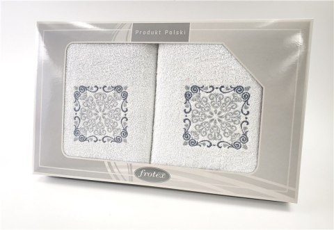 Komplet ręczników w pudełku 2 szt 50x90 70x140 Gift biały wzór 4 Frotex Komplet ręczników w pudełku 2 szt 50x90 70x140 Gift biały wzór 4 Frotex
