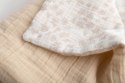 Kocyk 75x100 Muslin Designe beżowy biały w różyczki BabyMatex Kocyk 75x100 Muslin Designe beżowy biały w różyczki BabyMatex