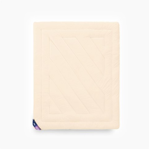 Kołdra antyalergiczna 90x120 + poduszka 40x60 Mikrofibra 350g+50g komplet dziecięcy kremowy AMZ Kołdra antyalergiczna 90x120 + poduszka 40x60 Mikrofibra 350g+50g komplet dziecięcy kremowy AMZ