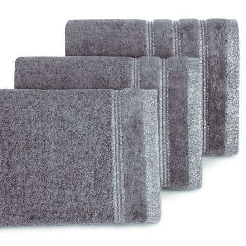 Ręcznik Glory 1 70x140 stalowy z welurową bordiurą i błyszczącą nicią 500g/m2 Eurofirany Ręcznik Glory 1 70x140 stalowy z welurową bordiurą i błyszczącą nicią 500g/m2 Eurofirany