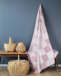 Koc bawełniany akrylowy 150x200 różowy z frędzlami geometryczny 127jb