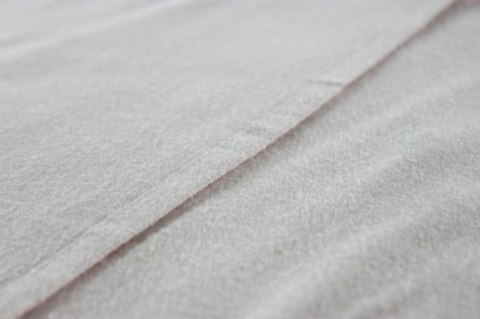 Prześcieradło flanelowe bez gumki 220x240 beżowe jasne Prześcieradło flanelowe bez gumki 220x240 beżowe jasne