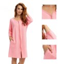 Szlafrok damski 214 4XL koralowy podomka na suwak z kieszeniami z wytłaczanym wzorem bawełniany rękaw 7/8 Szlafrok damski 214 4XL koralowy podomka na suwak z kieszeniami z wytłaczanym wzorem bawełniany rękaw 7/8
