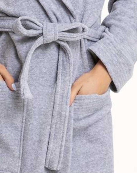 Szlafrok damski długi 352 2XL szary kołnierz szalowy zawiązywany na pasek z kieszeniami długość do pół łydki 80% bawełna 20% pol Szlafrok damski długi 352 2XL szary kołnierz szalowy zawiązywany na pasek z kieszeniami długość do pół łydki 80% bawełna 20% pol