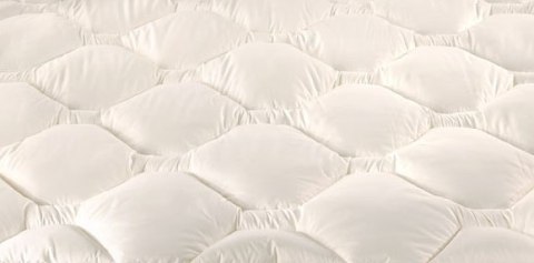 Kołdra antyalergiczna 160x200 Viking Plus 1,20 kg ekrii 100% microfibra AMW Kołdra antyalergiczna 160x200 Viking Plus 1,20 kg ekrii 100% microfibra AMW