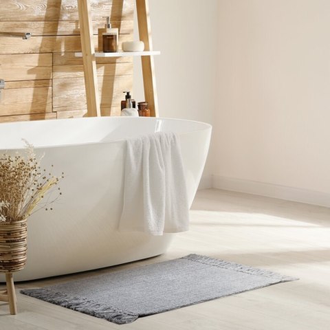 Dywanik łazienkowy 60x90 Lana srebrny z frędzlami 700 g/m2 Eurofirany Dywanik łazienkowy 60x90 Lana srebrny z frędzlami 700 g/m2 Eurofirany