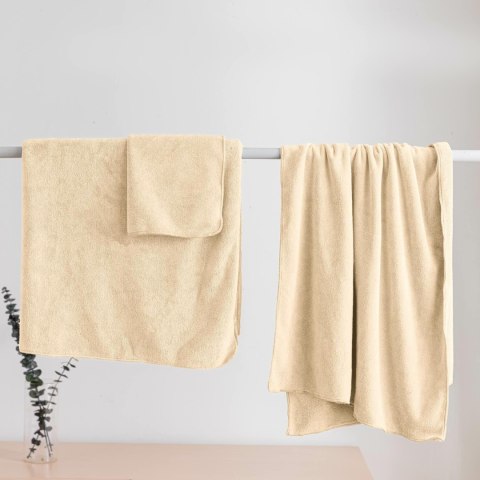Ręcznik szybkoschnący 30x30 Active beżowy z mikrofibry 380g/m2 Ręcznik szybkoschnący 30x30 Active beżowy z mikrofibry 380g/m2