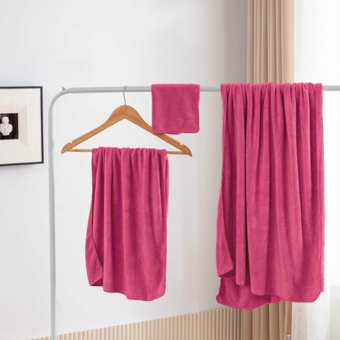 Ręcznik szybkoschnący 80x180 Active fuksjowy z mikrofibry 380g/m2 Ręcznik szybkoschnący 80x180 Active fuksjowy z mikrofibry 380g/m2