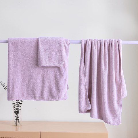 Ręcznik szybkoschnący 80x180 Active lawendowy z mikrofibry 380g/m2 Ręcznik szybkoschnący 80x180 Active lawendowy z mikrofibry 380g/m2
