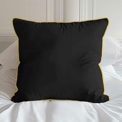 Poszewka satynowa 40x40 czarna z lamówką Mako Satin 62 Poszewka satynowa 40x40 czarna z lamówką Mako Satin 62