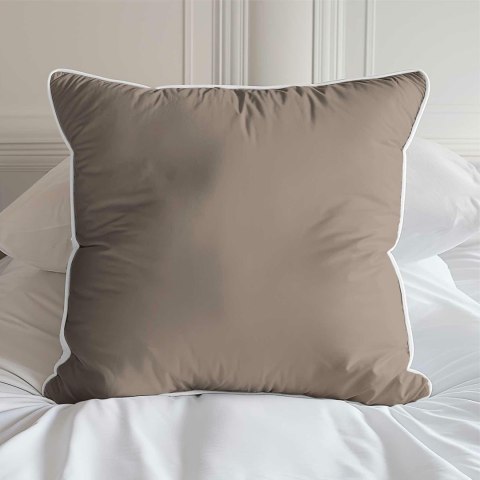 Poszewka satynowa 40x40 taupe z lamówką Mako Satin 62 Poszewka satynowa 40x40 taupe z lamówką Mako Satin 62