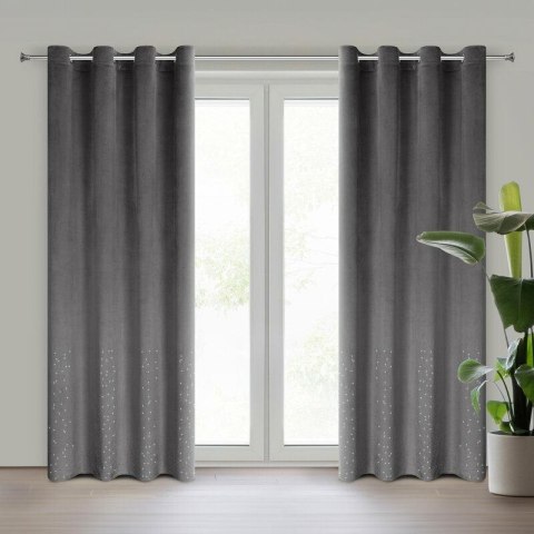 Zasłona gotowa Ariadna 140x250 grafitowa welurowa zdobiona diamencikami na przelotkach Eurofirany Zasłona gotowa Ariadna 140x250 grafitowa welurowa zdobiona diamencikami na przelotkach Eurofirany