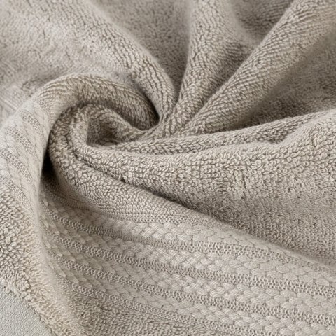 Ręcznik 70x140 Laris 02 beżowy 550g/m2 Eurofirany Ręcznik 70x140 Laris 02 beżowy 550g/m2 Eurofirany