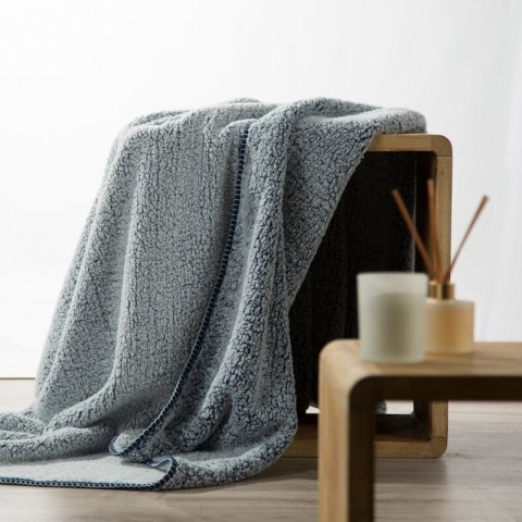 Koc narzuta 170x210 Koala granatowy z tkaniny typu bukla Eurofirany Koc narzuta 170x210 Koala granatowy z tkaniny typu bukla Eurofirany
