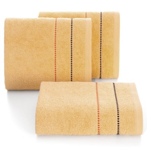 Ręcznik Suzi 30x50 pomarańczowy jasny 500 g/m2 frotte bawełniany Eurofirany Ręcznik Suzi 30x50 pomarańczowy jasny 500 g/m2 frotte bawełniany Eurofirany