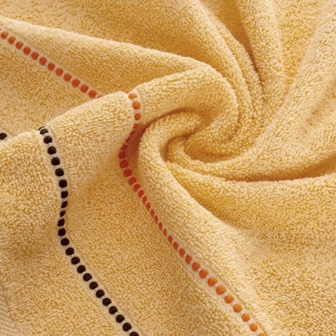 Ręcznik Suzi 30x50 pomarańczowy jasny 500 g/m2 frotte bawełniany Eurofirany Ręcznik Suzi 30x50 pomarańczowy jasny 500 g/m2 frotte bawełniany Eurofirany