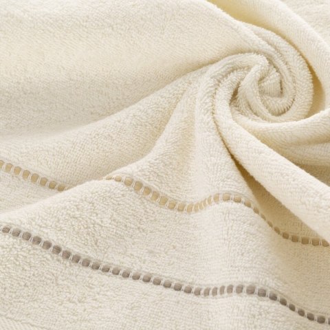 Ręcznik Suzi 70x140 kremowy 500 g/m2 frotte bawełniany Eurofirany Ręcznik Suzi 70x140 kremowy 500 g/m2 frotte bawełniany Eurofirany