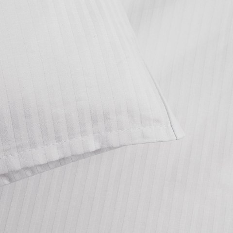 Poszewka hotelowa 70x80 biała adamaszkowa na zakładkę paski 4 mm Poszewka hotelowa 70x80 biała adamaszkowa na zakładkę paski 4 mm